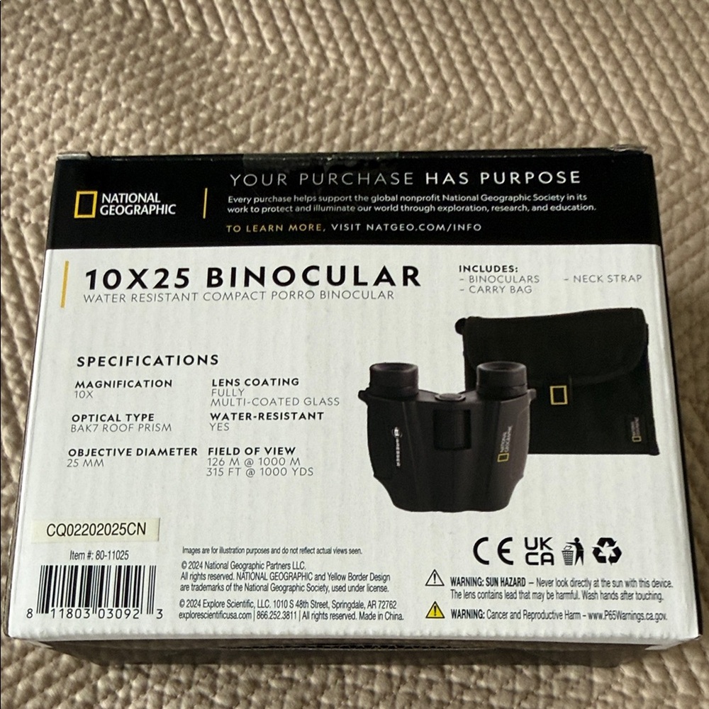 National Geographic Black Compact Binoculars - 10x25 - Picture 2 of 3